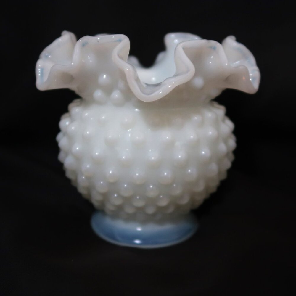 Vintage Milk Glass Vase Ruffled Edge White Textured No Markings Found 4.5 inch H - Picture 4 of 9